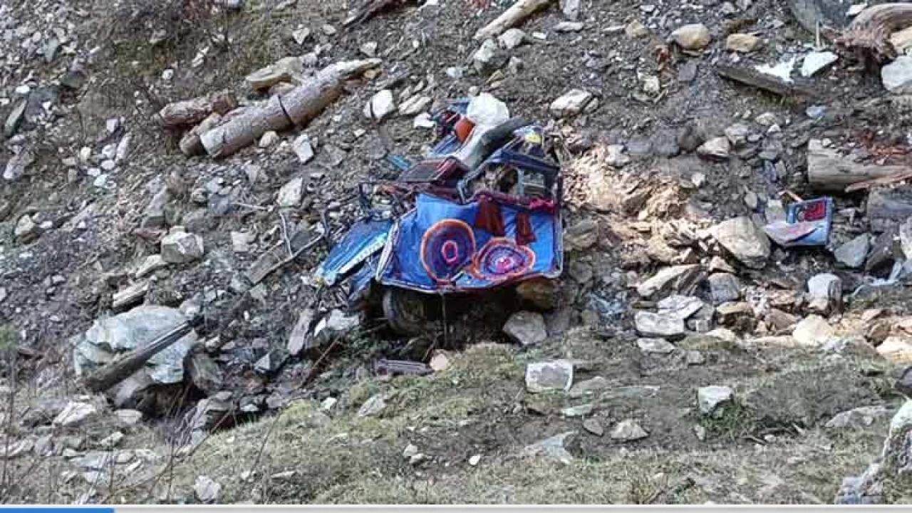 Five die as jeep falls into ravine in Neelum valley
