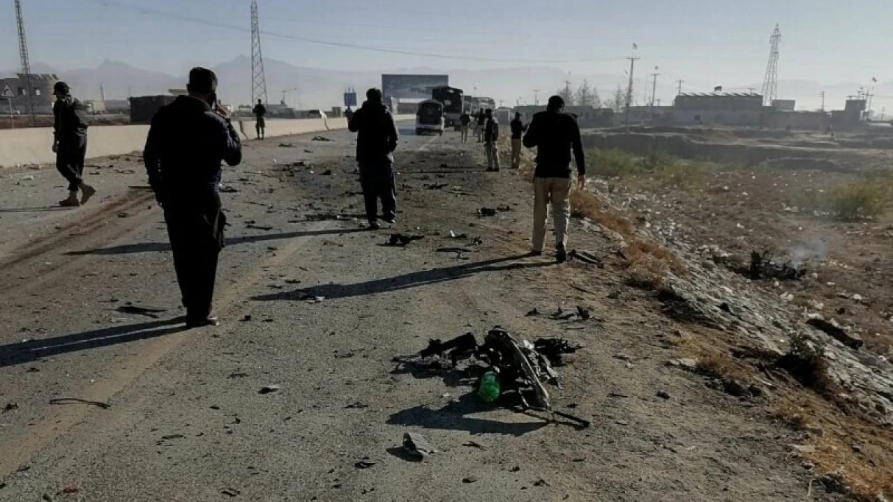 Two killed, 23 injured in Quetta suicide blast 