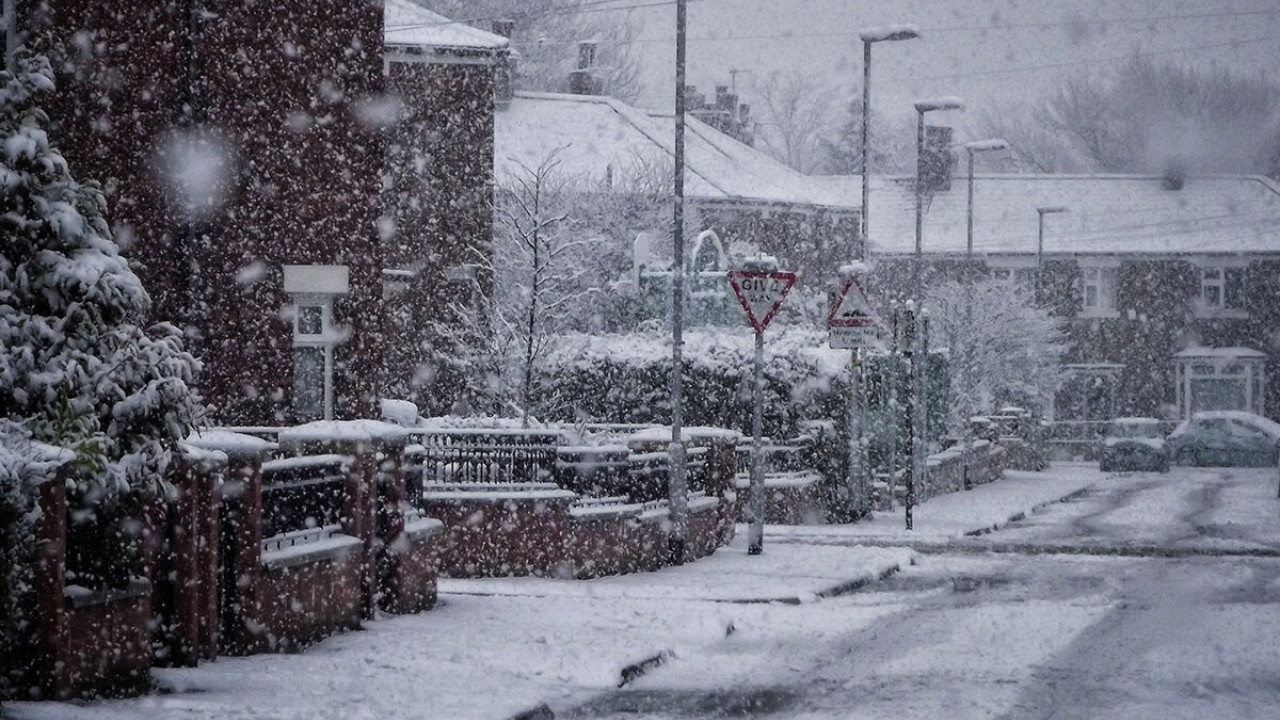 برطانیہ میں آج شدید برفباری کی پیشگوئی