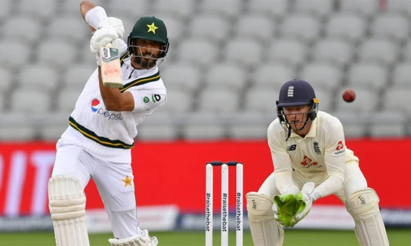 England win toss, elect to bat first against Pakistan