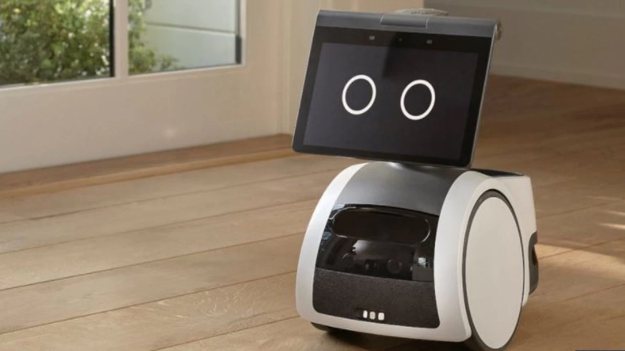 Amazon rolling out home robot soon