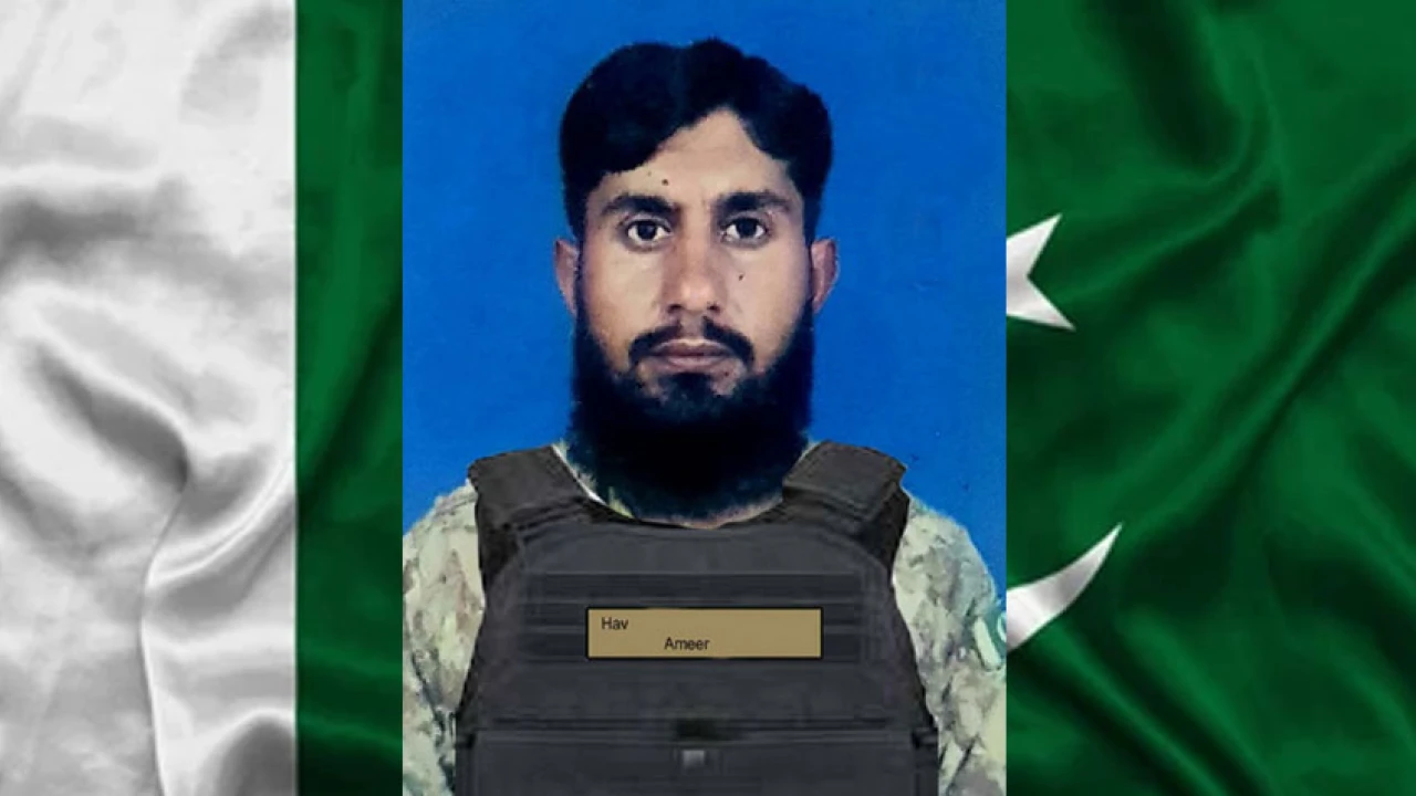 Soldier, civilian martyred in North Waziristan suicide attack: ISPR