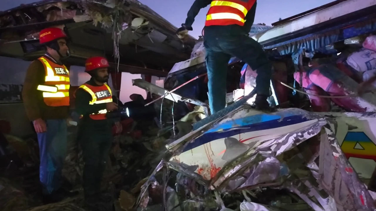Eight killed, several injured as two buses collide