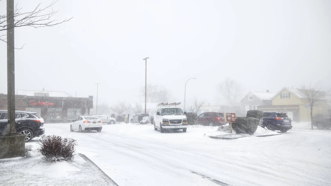 Winter storm's icy blast hits 200 million in US 