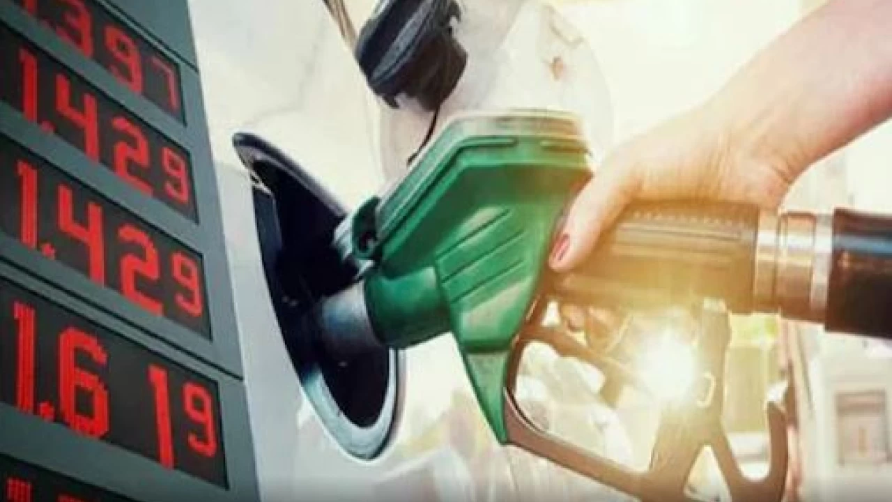 OGRA seeks over Rs5 per litre hike in petrol, diesel prices: Sources