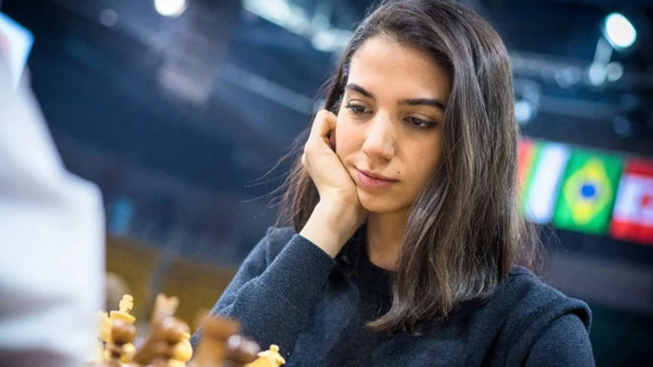 Iranian woman participates at chess tournament without 'Hijab'