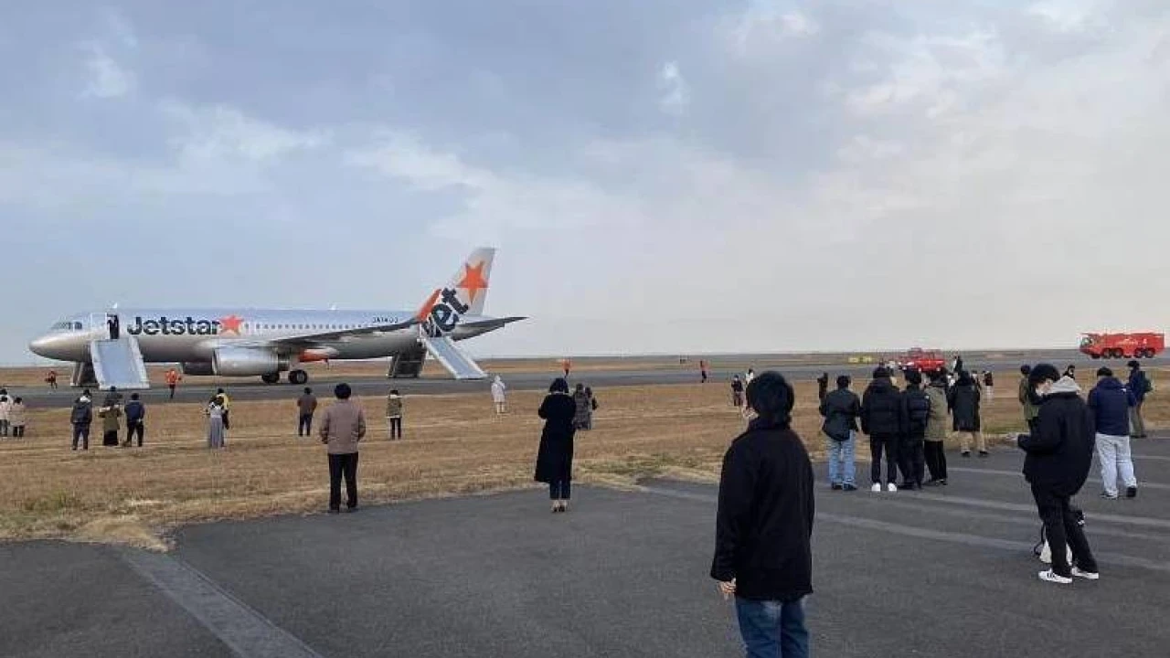 Japan flight makes emergency landing after bomb threat