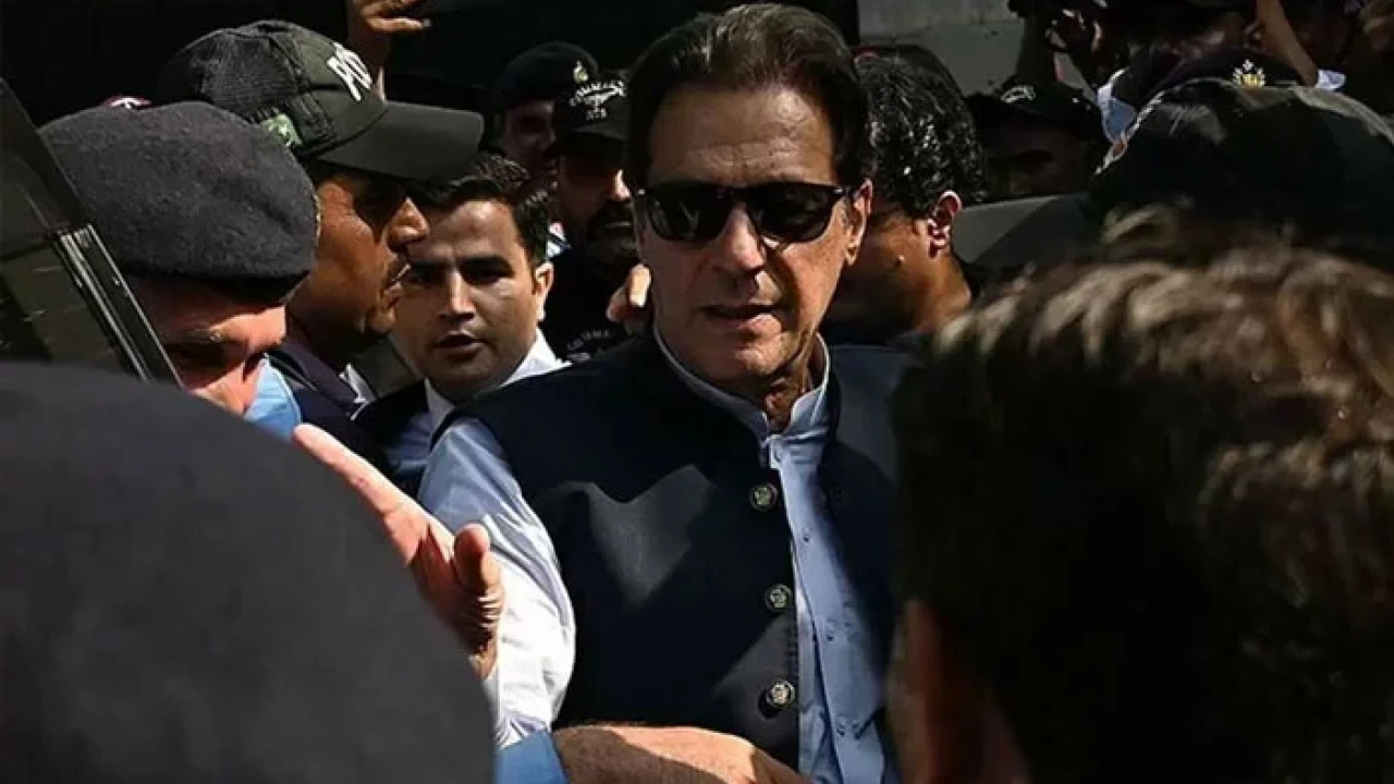 Islamabad court extends Imran Khan's bail till Jan 31