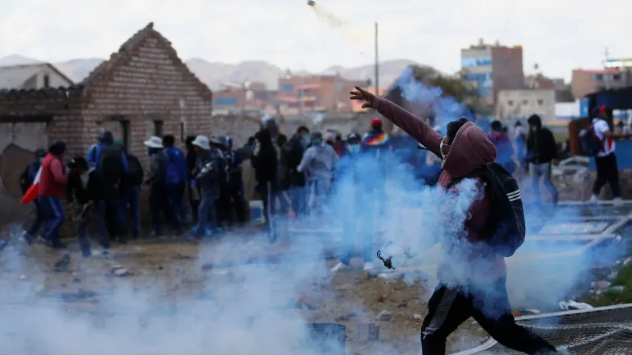 Peru: 17 dead in latest anti-government protests