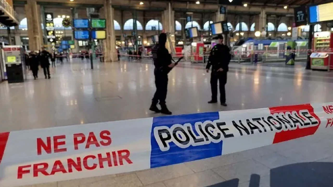 Six Stabbed In Busy Paris Train Station, Attacker Shot By Police