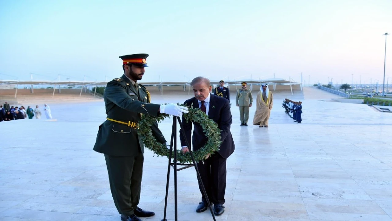 PM visits Wahat ul Karama to commemorate national heroes of UAE