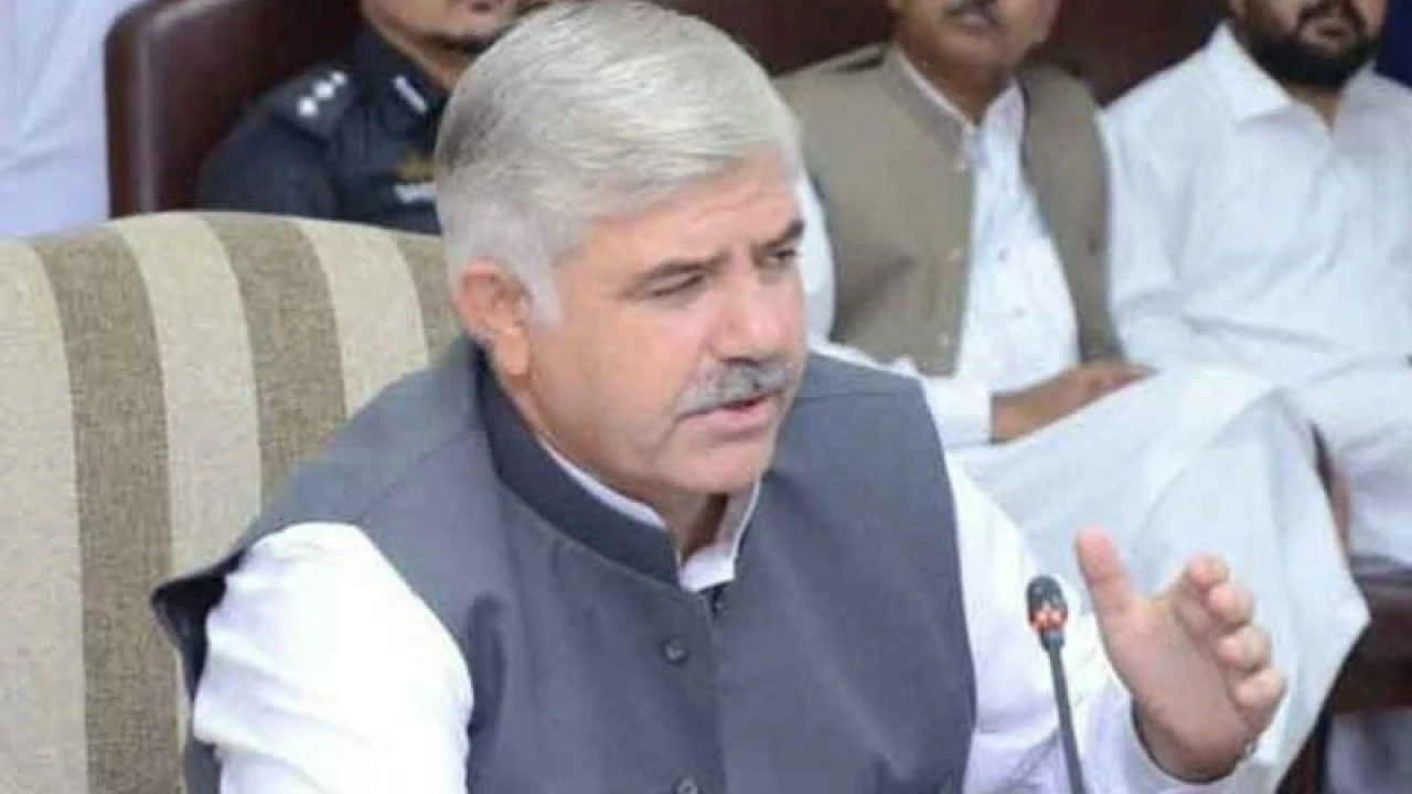 KP CM signs summary to dissolve provincial assembly