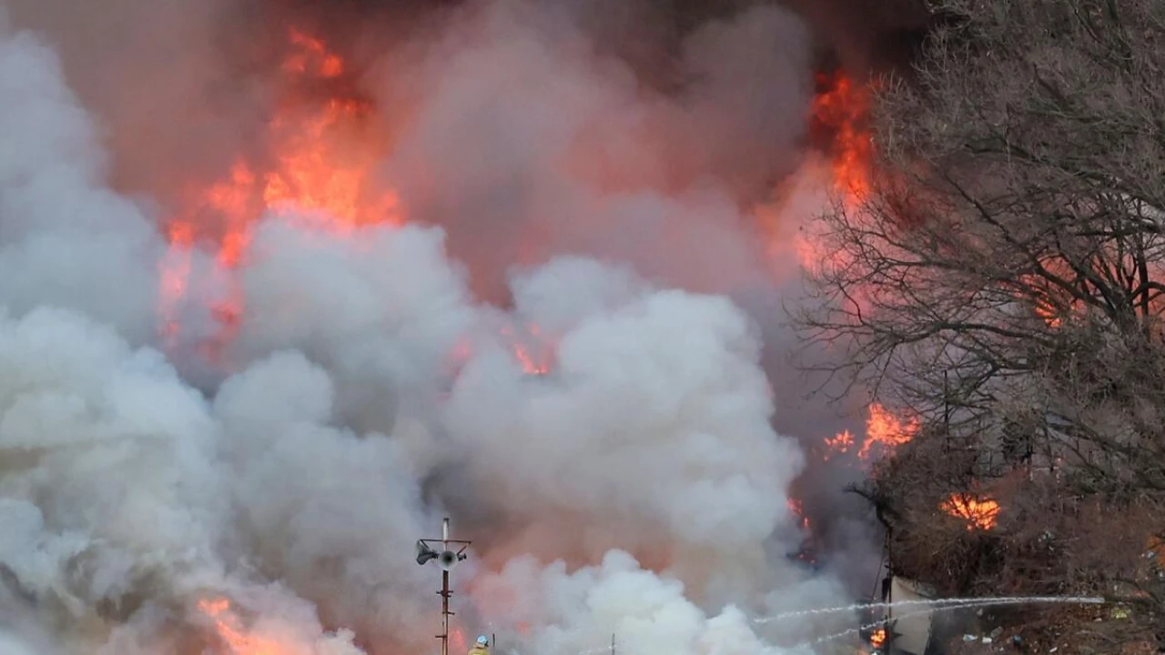 Hundreds evacuated as blaze erupts in slum next to Seoul's posh Gangnam district