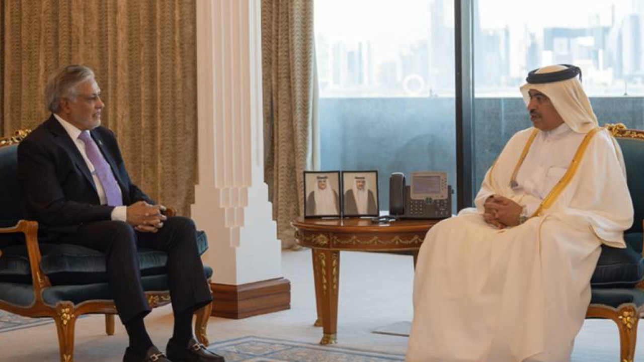وزیر خزانہ اسحاق ڈار کی قطر کے ہم منصب سے ملاقات