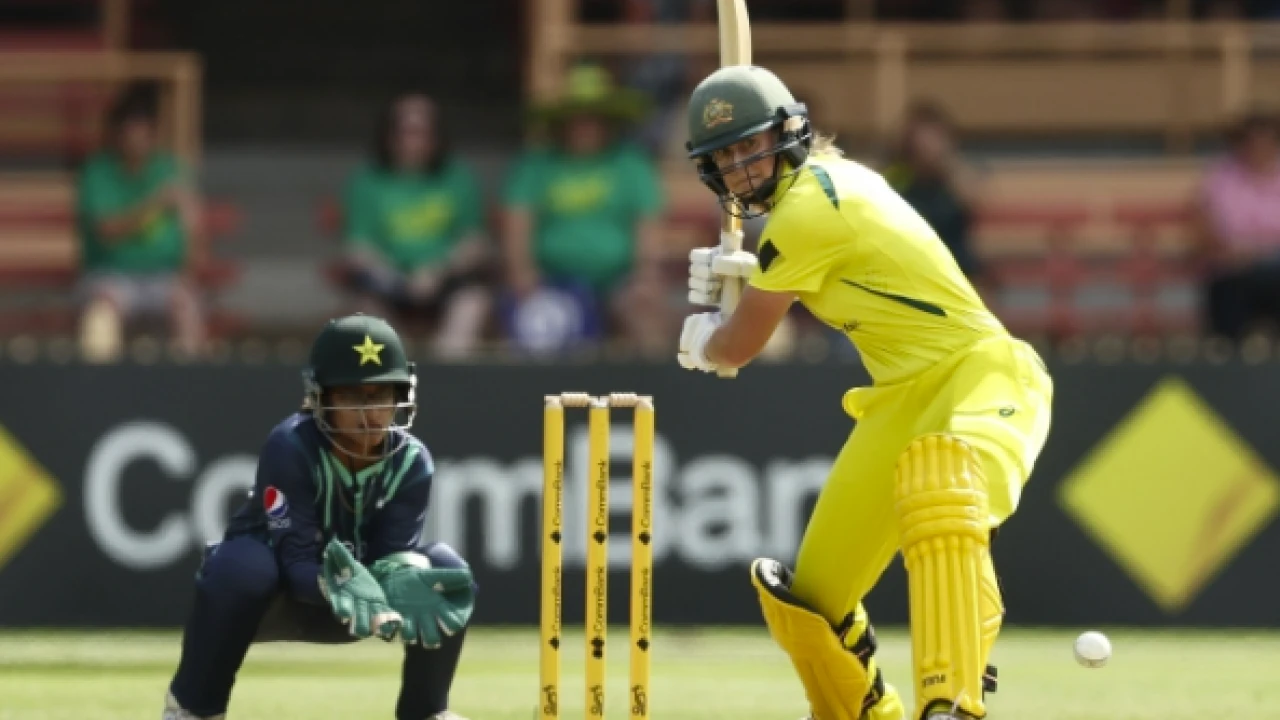 Australia beat Pakistan by eight wickets in first T20I