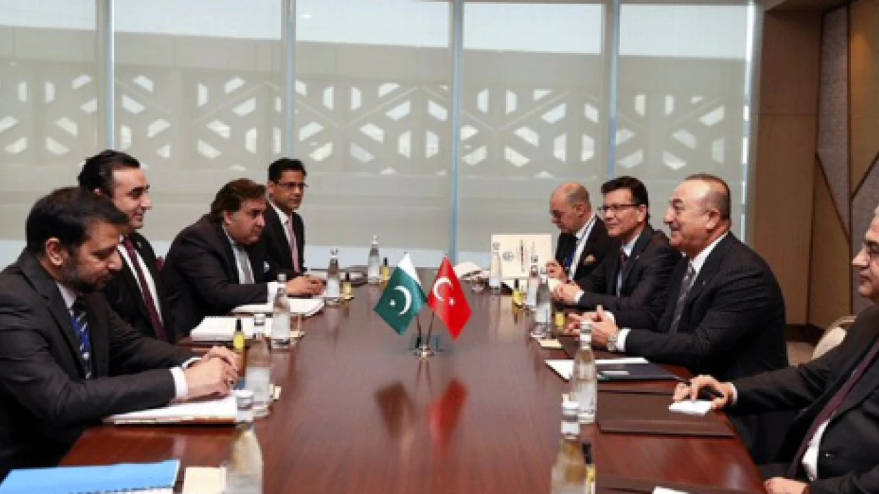 FM discusses regional, int'l issues with global leaders