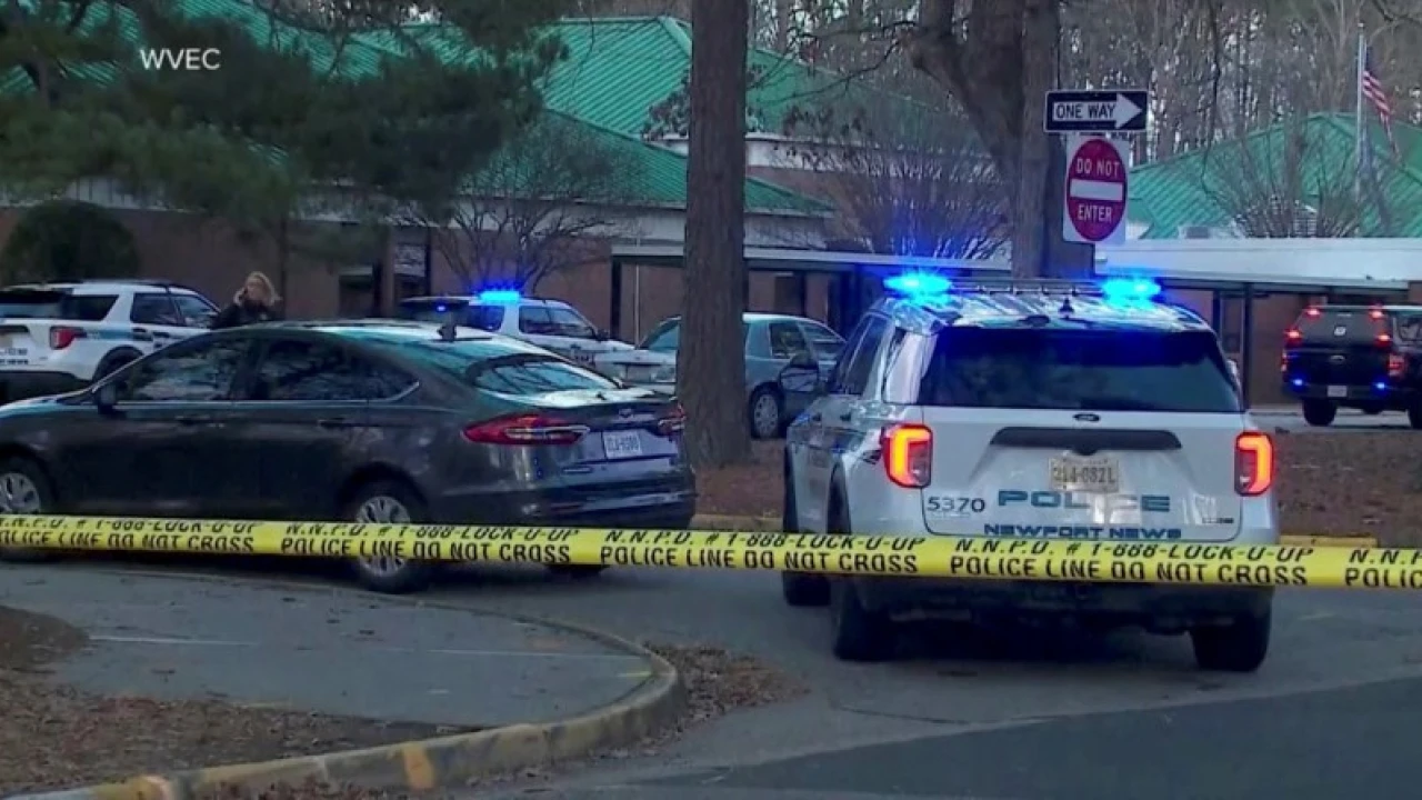 Virginia: Six-year-old shoots teacher; school chief fired