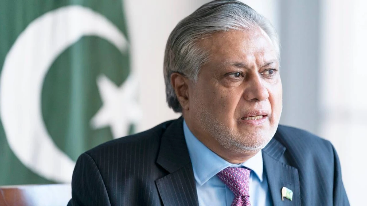 Dar vows to put Pakistan on road to economic growth 