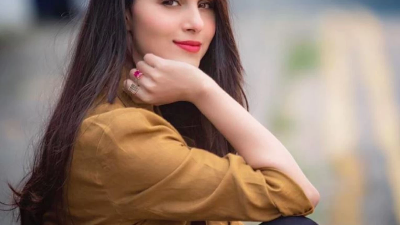 Nimra Khan hospitalized, urges fans to pray for speedy recovery