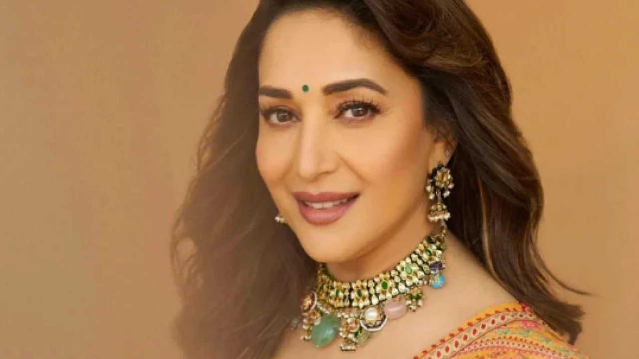 Madhuri hops onto ‘Tum Tum dance trend’