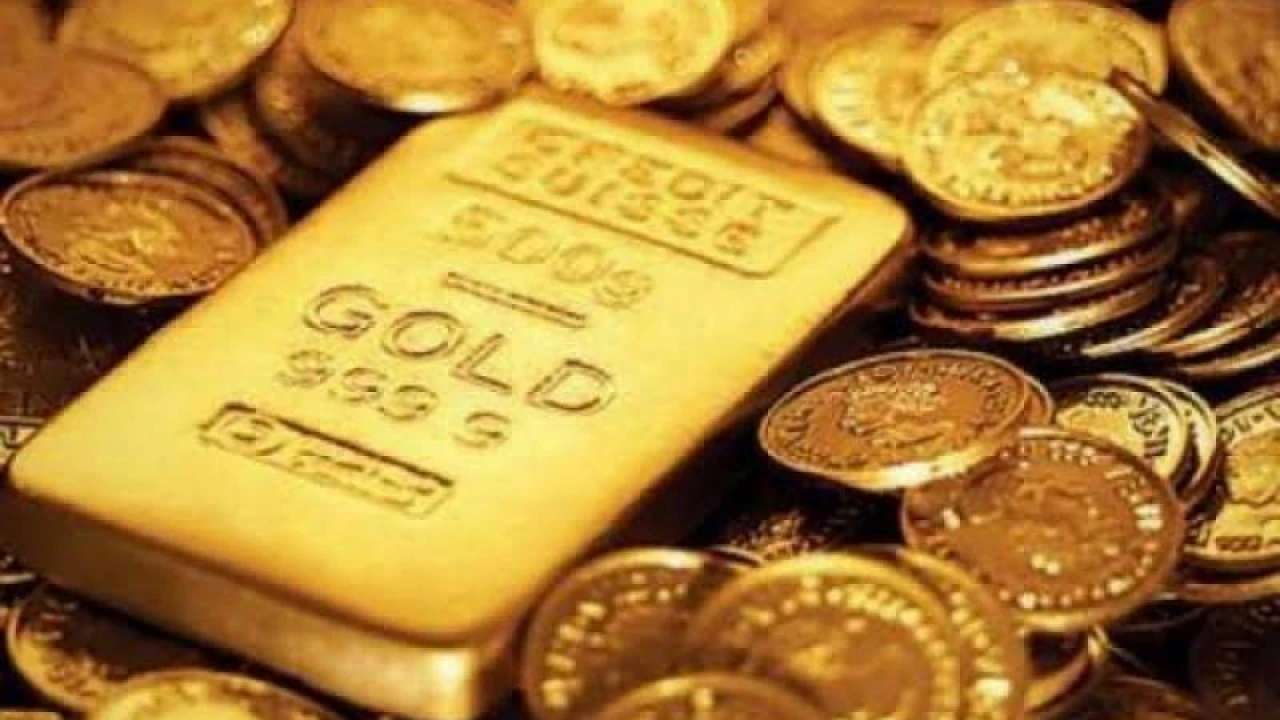 Gold price goes down in Pakistan by Rs4300 per tola