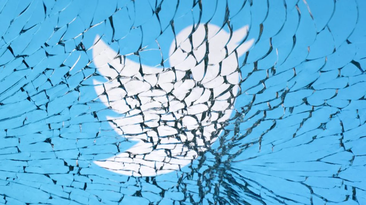 Twitter outage leaves some users unable to tweet