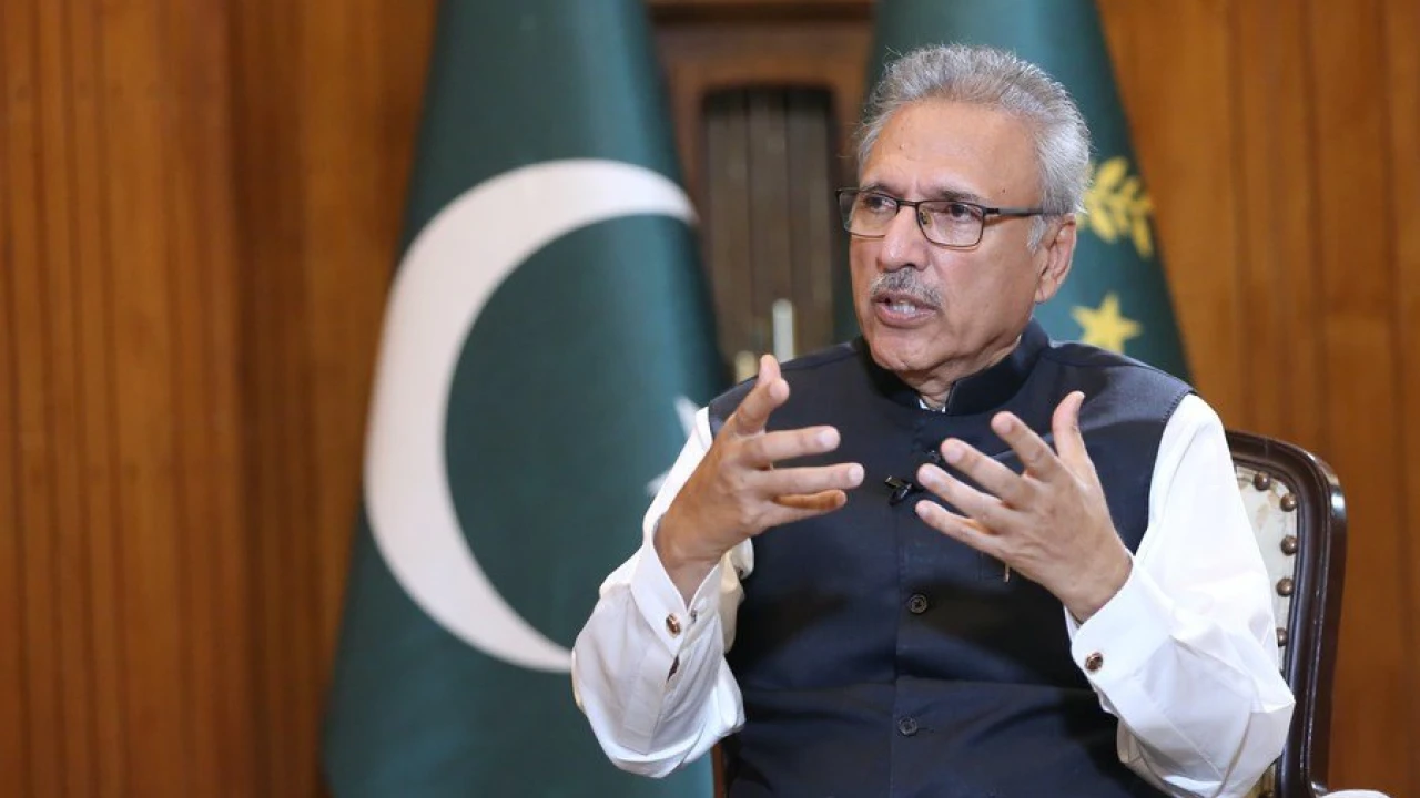 President calls for streamlining banking, insurance sectors in economic interest