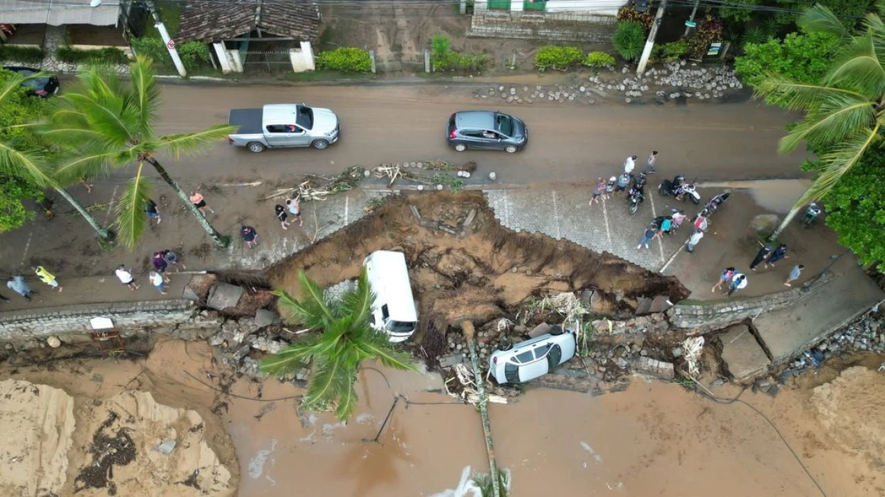 Dozens killed as deadly storms hit Brazilian coast