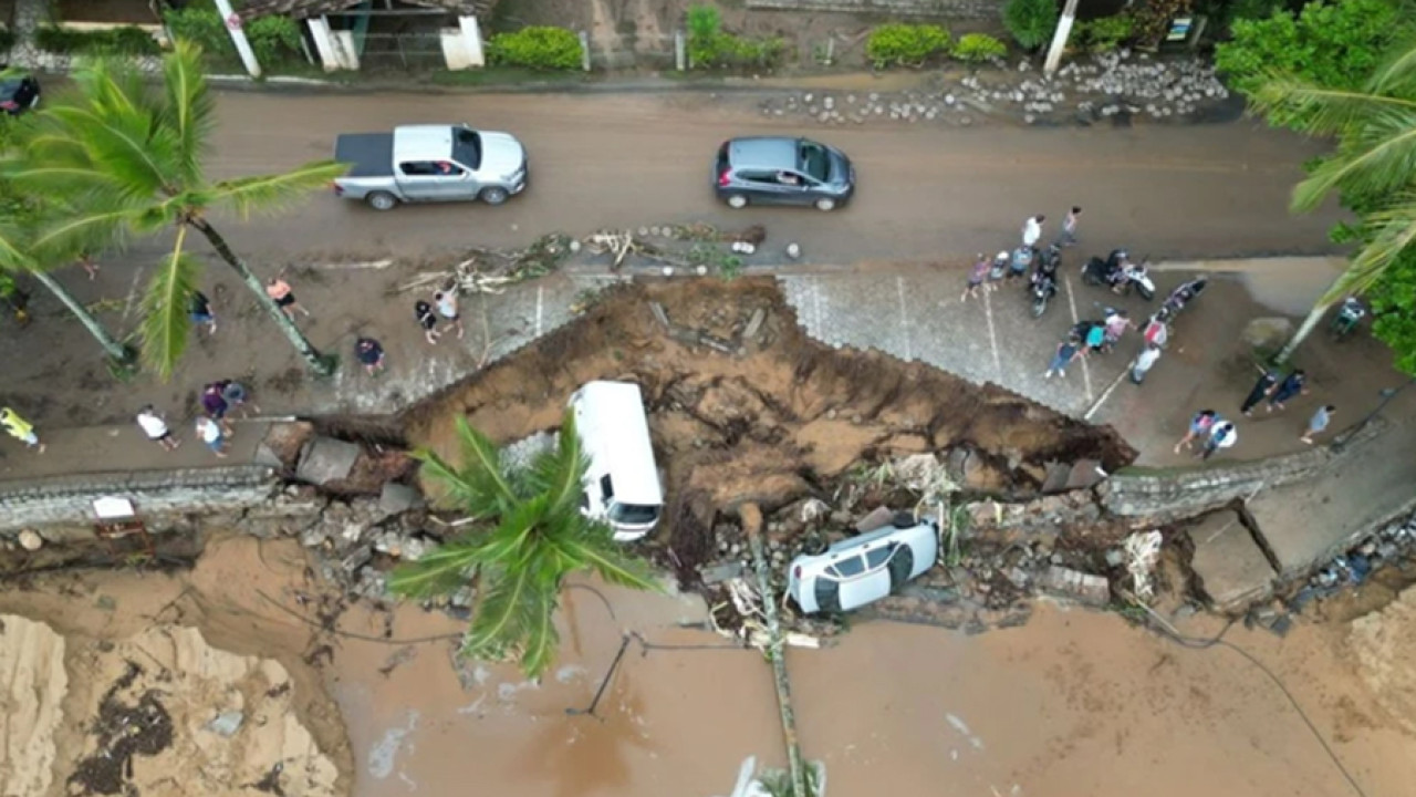 برازیل کے ساحلی علاقے میں خوفناک طوفان، درجنوں افراد ہلاک