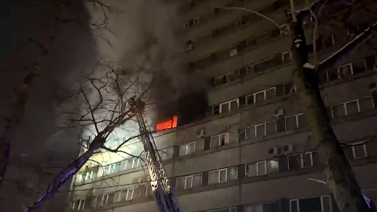 Seven killed, 11 injured in Moscow hotel fire 