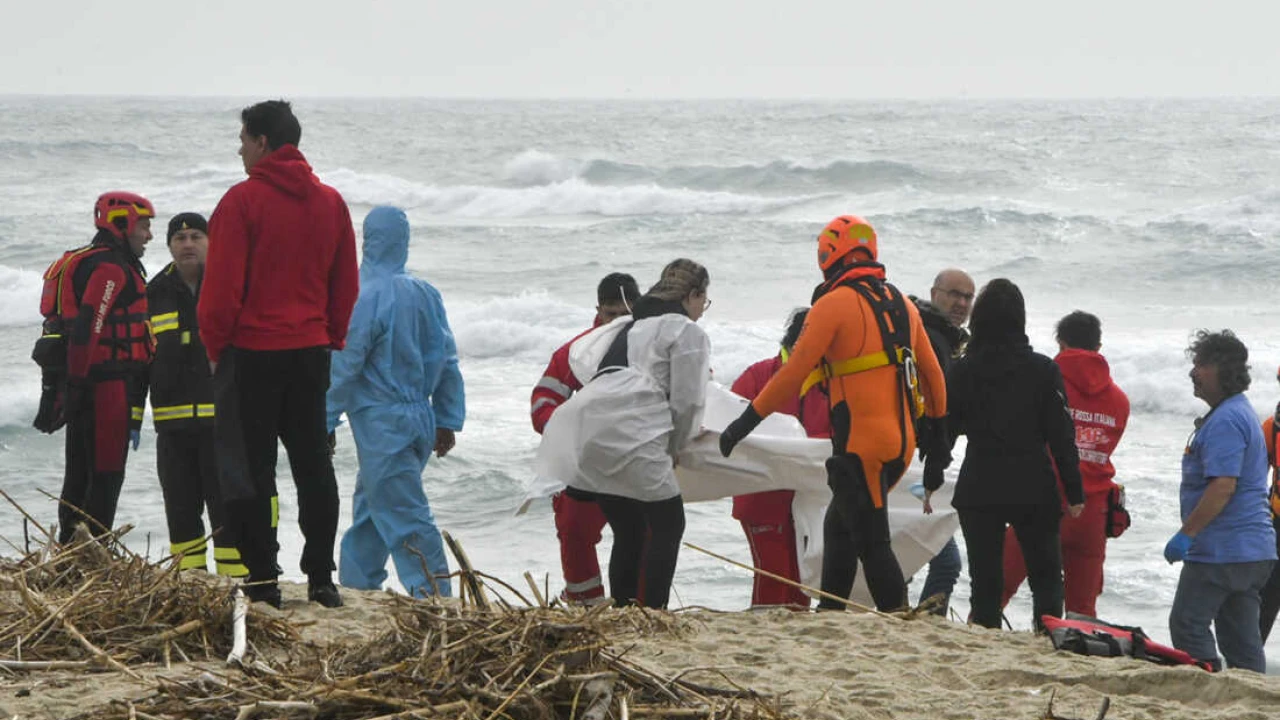 28 Pakistanis killed after migrant shipwreck in Italy