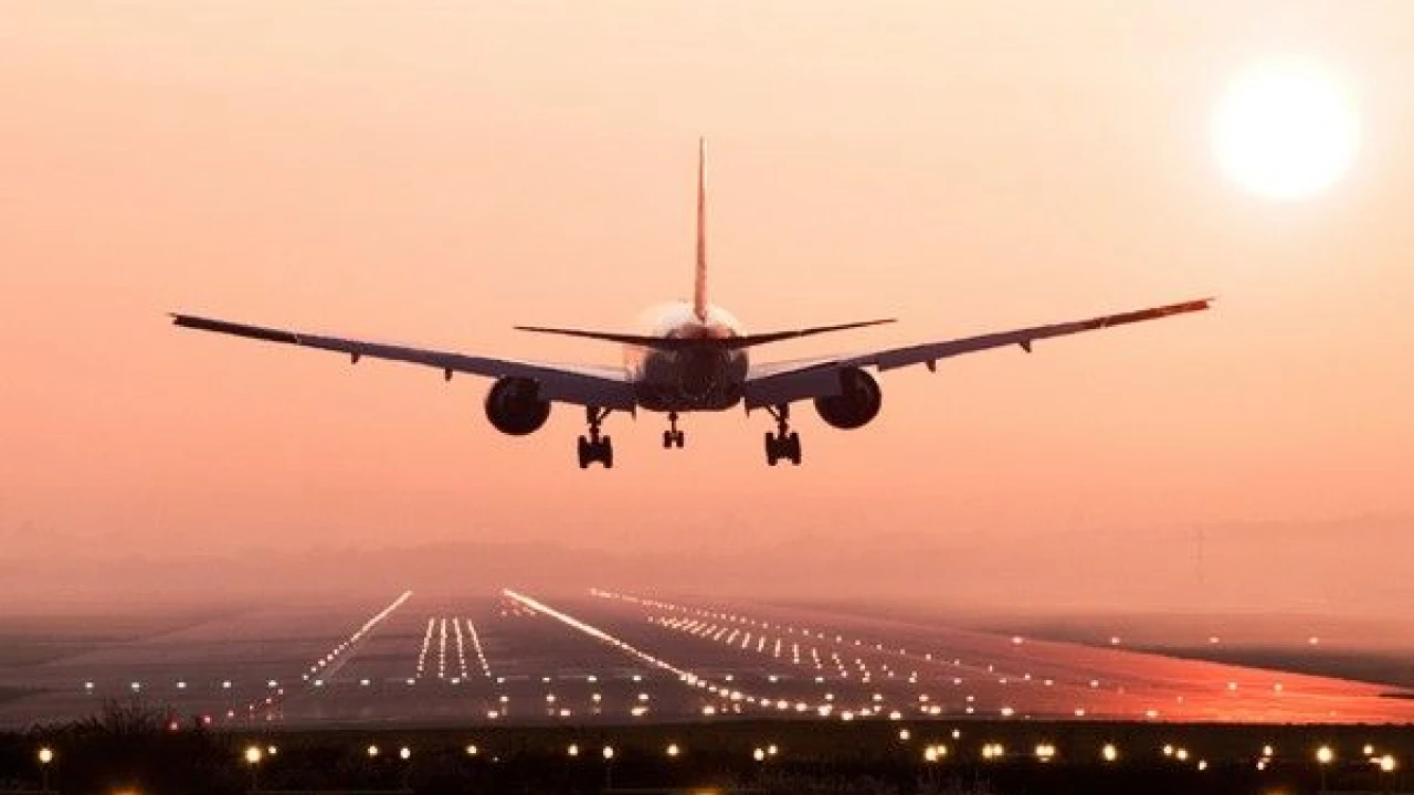 Indian airplane makes emergency landing at Karachi airport