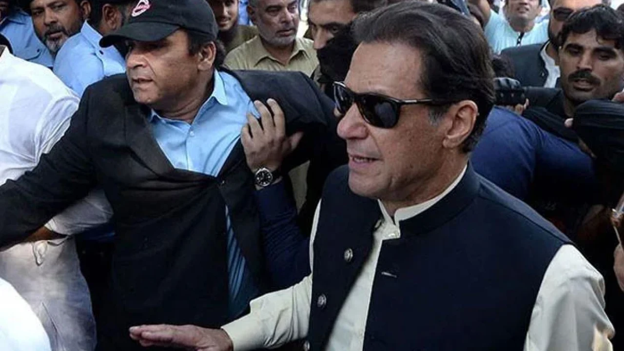 Court of contempt case: Judge warns Imran of consequences for non-appearance