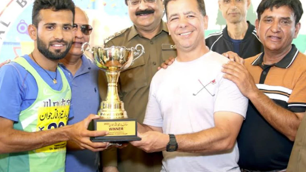 Sohail Amir wins Sandal Bar Taiz Raftar Jawan Race