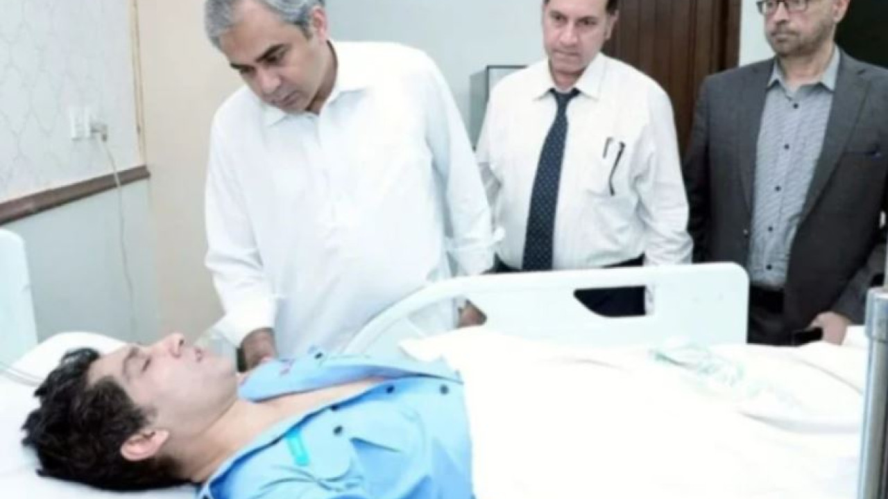 نگراں وزیراعلیٰ پنجاب نے لاہور ہسپتال میں زخمیوں کی عیادت کی