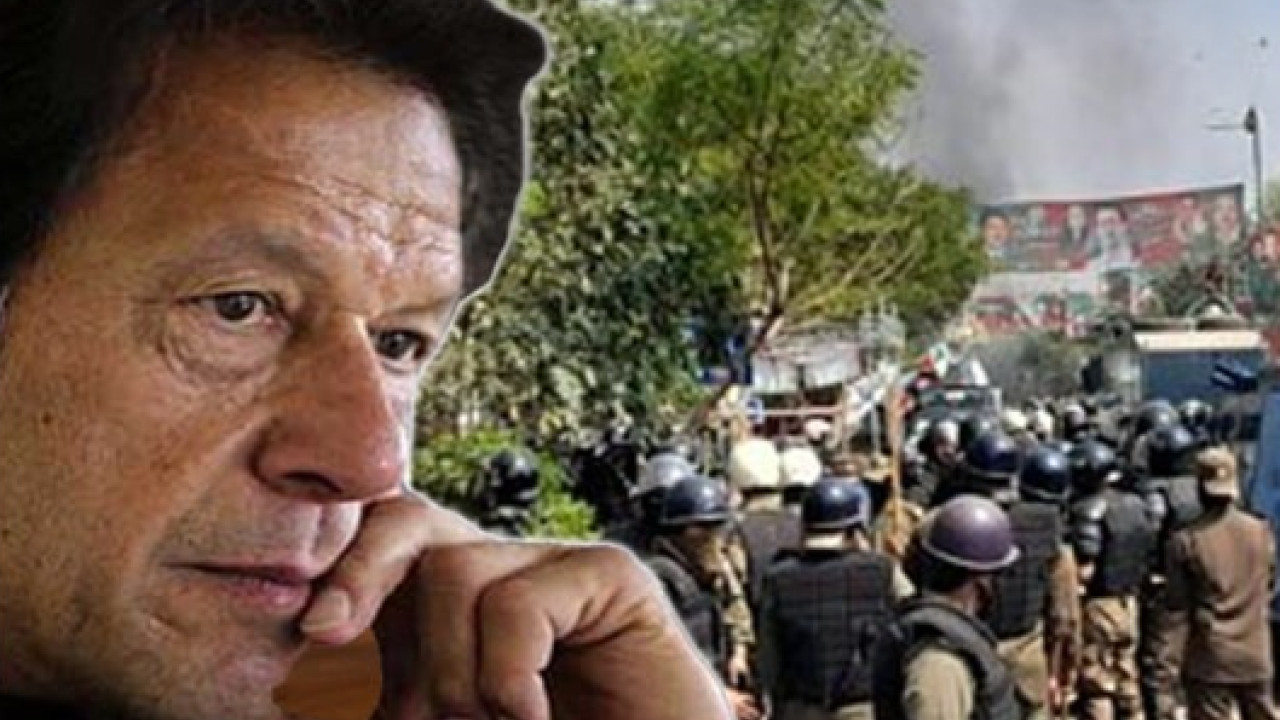 عدالتی فیصلے کے بعد اسلام آباد پولیس عمران خان کی گرفتاری کیلیے زمان پارک پہنچ گئی