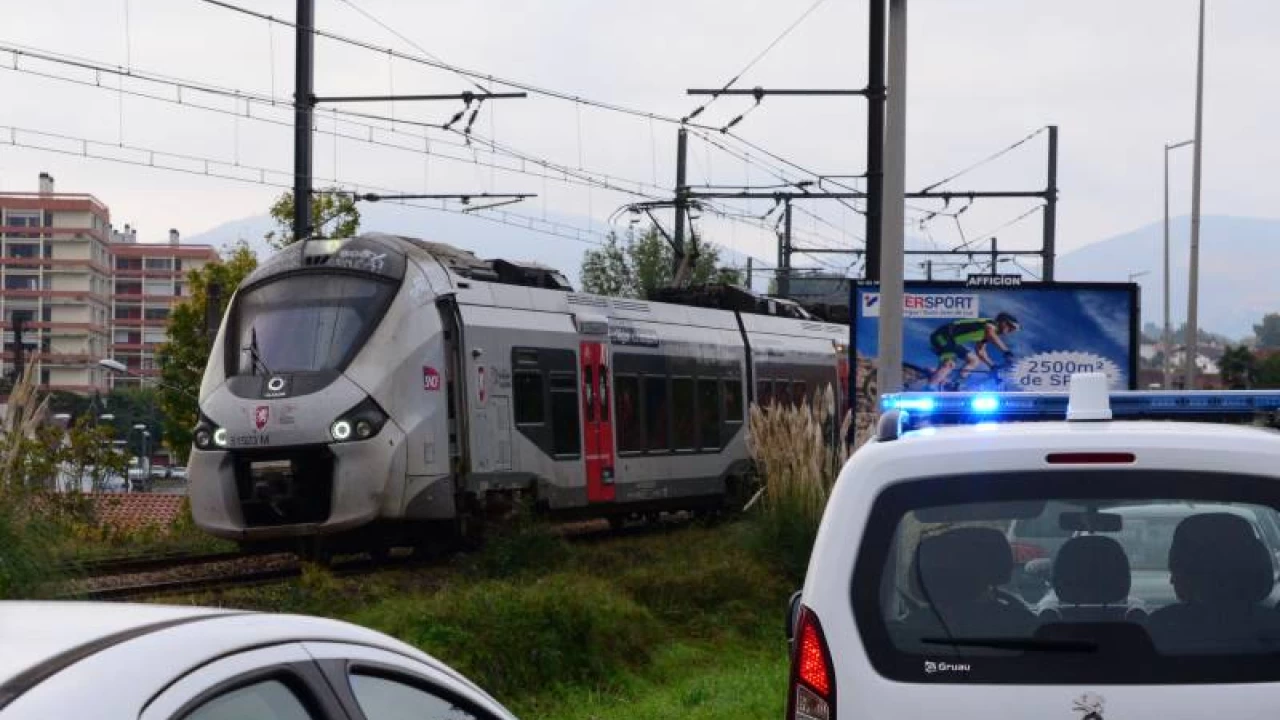In photo : france train