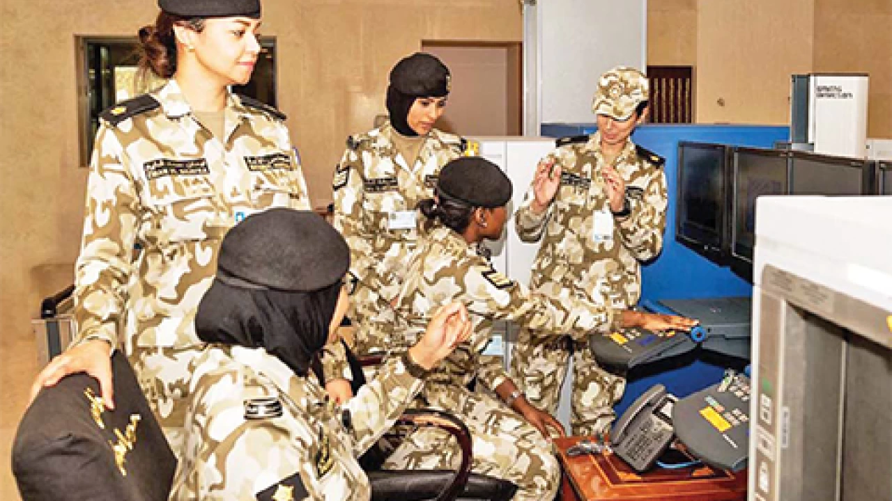 Kuwaiti women to be seen in military's combat roles soon