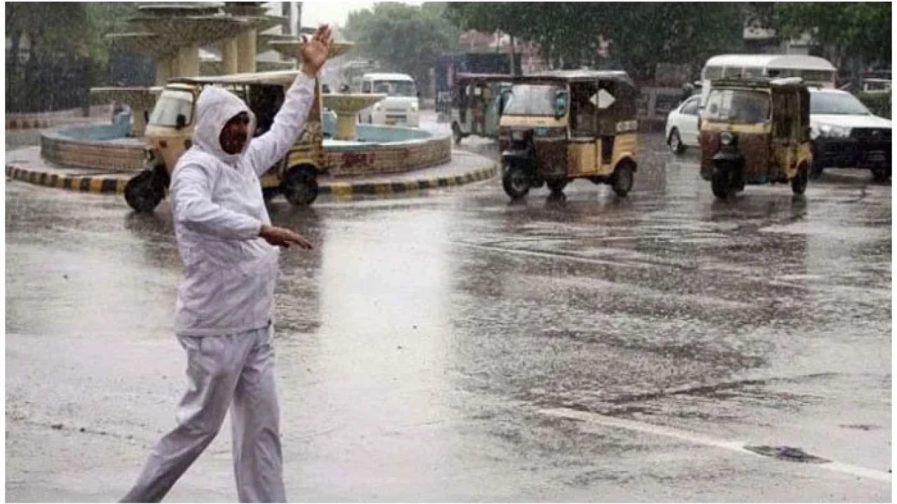 Rain, windstorm lash Punjab, other cities