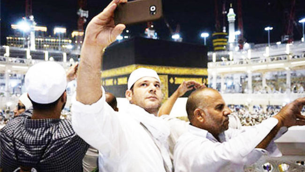 مسجد الحرام اورمسجد نبویؐ میں تصویربنانے والوں کیلئے ہدایت نامہ جاری