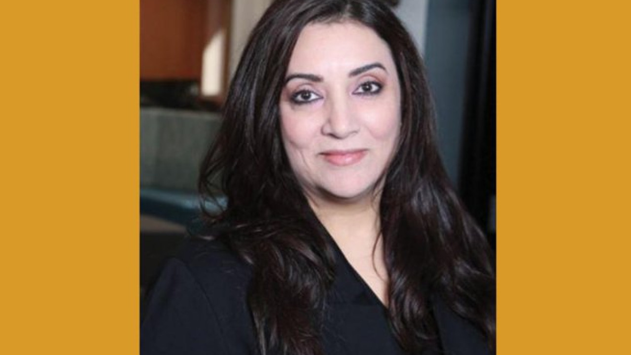 پاکستانی نژاد امریکی ماہر نفسیات ڈاکٹر فرحا عباسی امریکا کی اعلیٰ خواتین مذہبی رہنما کے اعزاز کے لئے نامزد