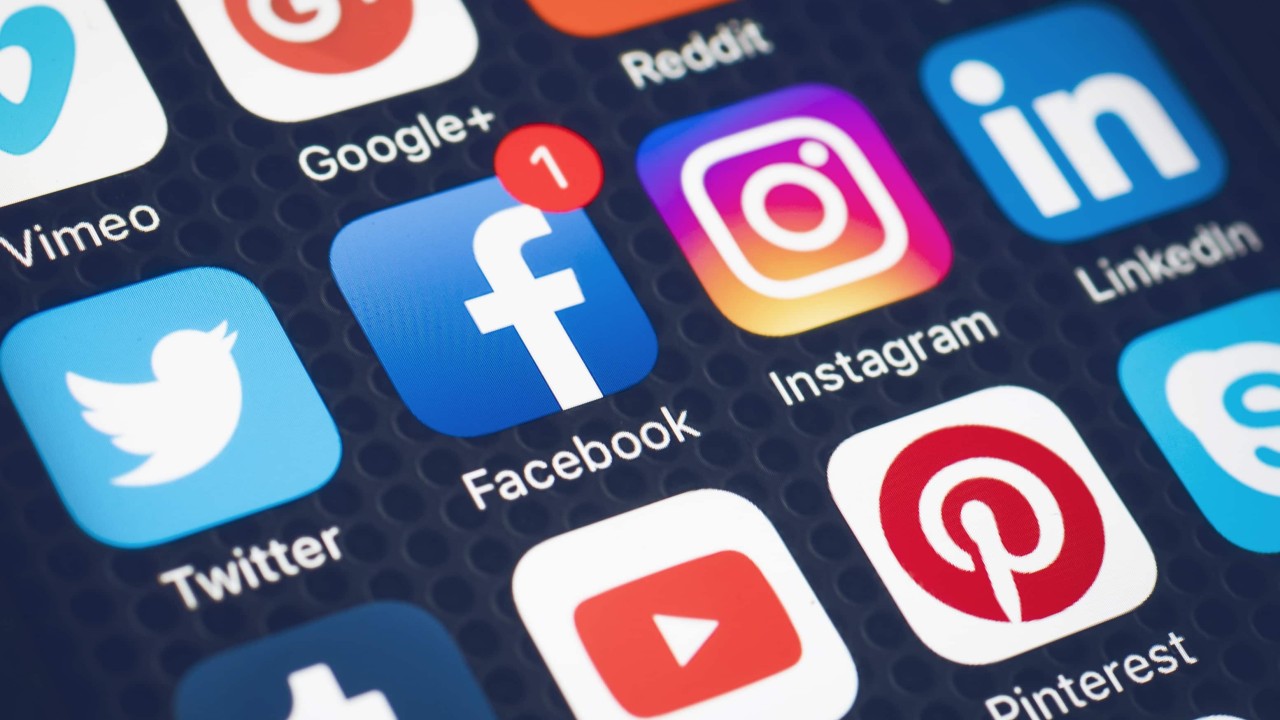 In photo : Social Media Applications icon