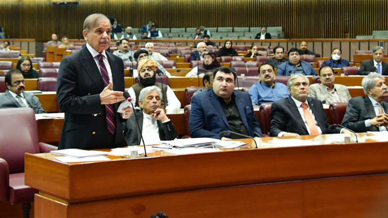 PM expresses his disapproval of CJP’s remarks about parliamentarians