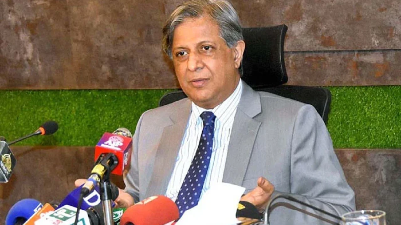 ‘SC 13-member bench should resolve all matters’: Azam Nazeer 