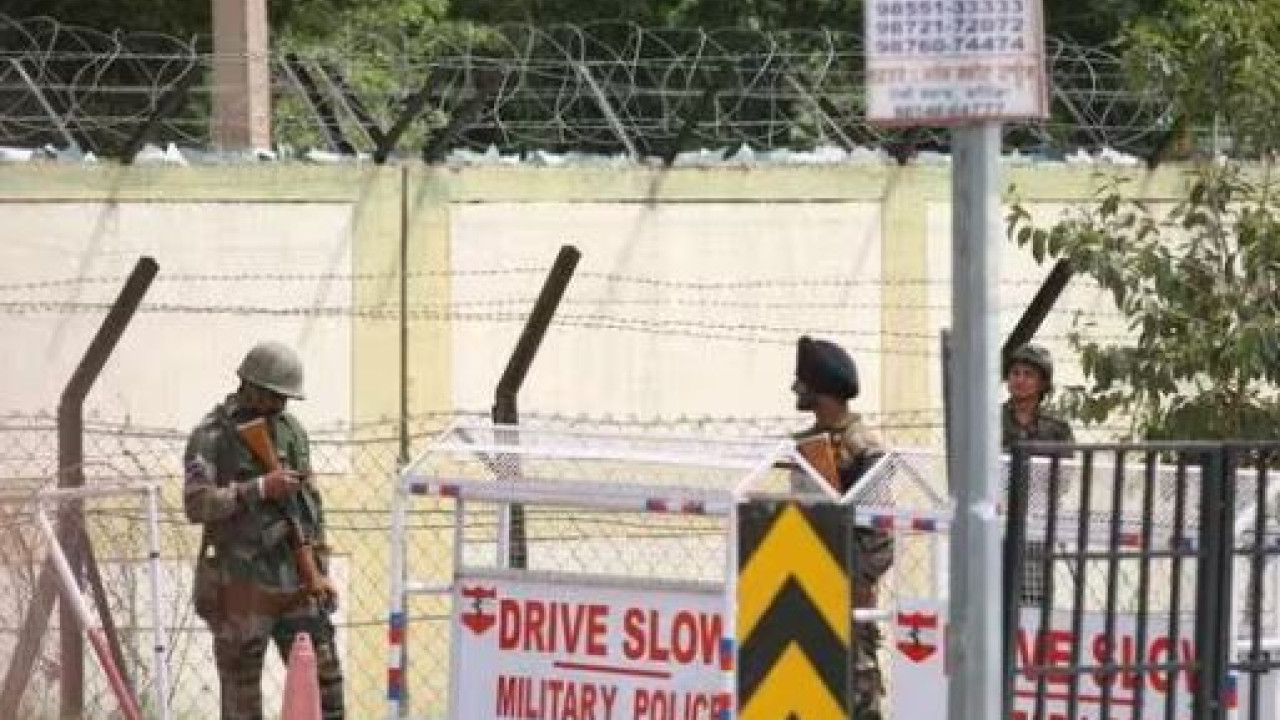 بھارتی آرمی آفیسرز میس میں فائرنگ سےمتعدد ہلاکتوں کی اطلاعات