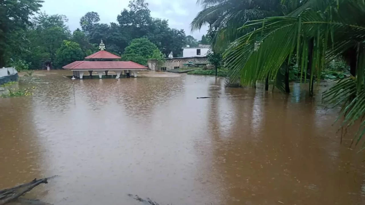 Scores killed, several missing as torrential rains wreak havoc in Kerala 