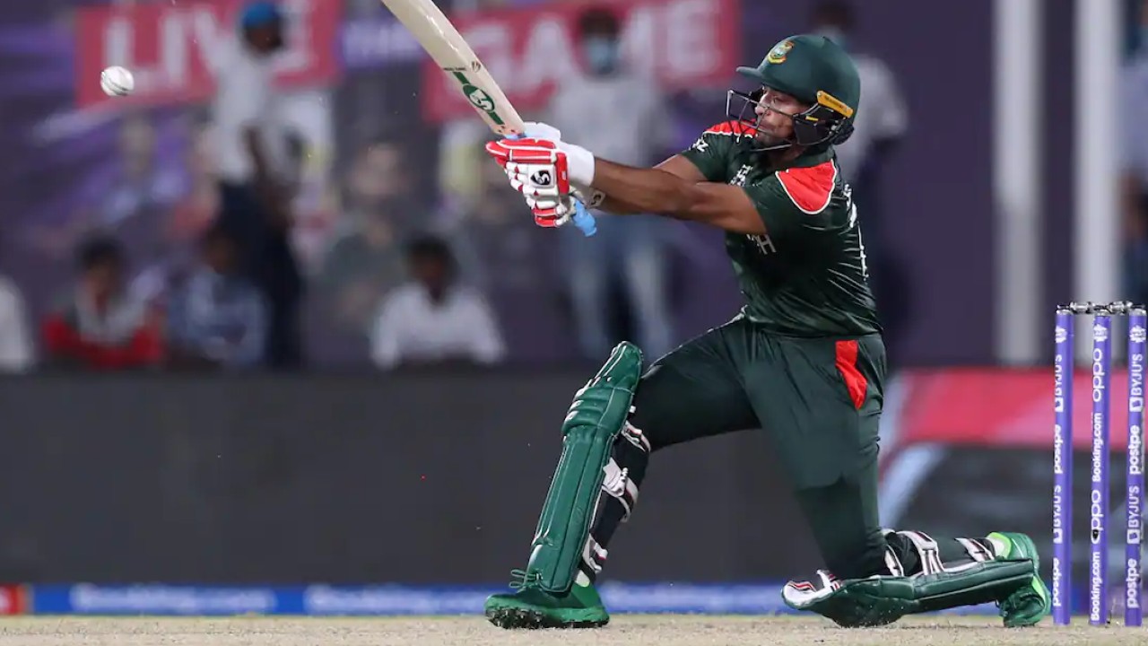 بنگلادیش کا عمان کو جیت کے لیے 154 رنز کا ہدف