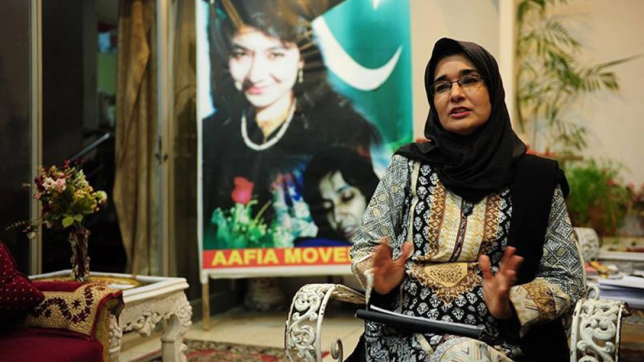 Fauzia Siddiqui gets US visa to meet sister Dr. Aafia in jail