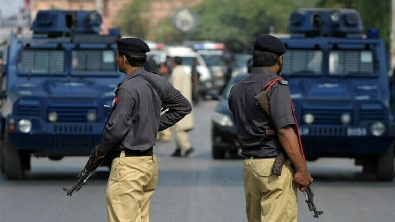 Karachi: Terrorist killed in police operation