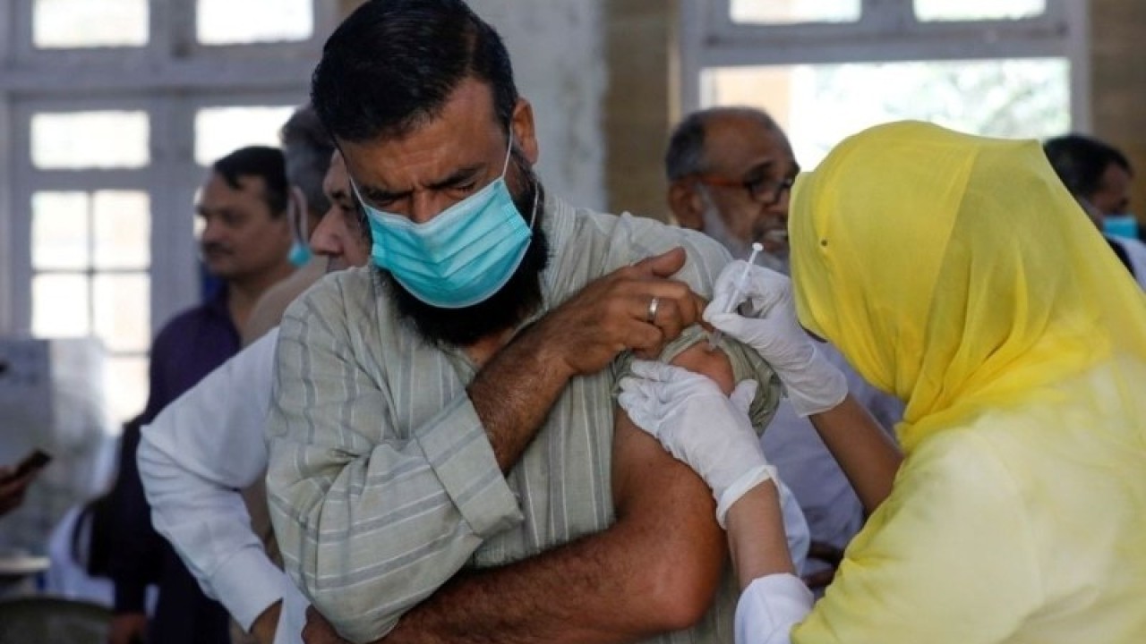 کوروناوائرس: پاکستان میں اموات اورکیسز کی شرح میں کمی کا رجحان برقرار